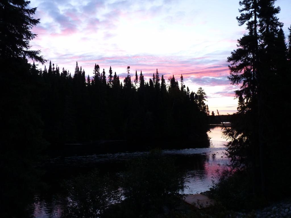 Gite De La Riviere Bed and Breakfast Chibougamau Buitenkant foto